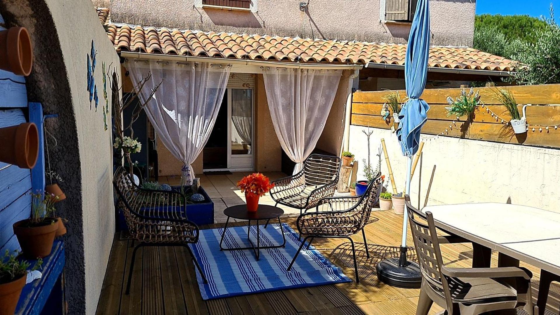 Maison Chaleureuse A Uzes Bagian luar foto