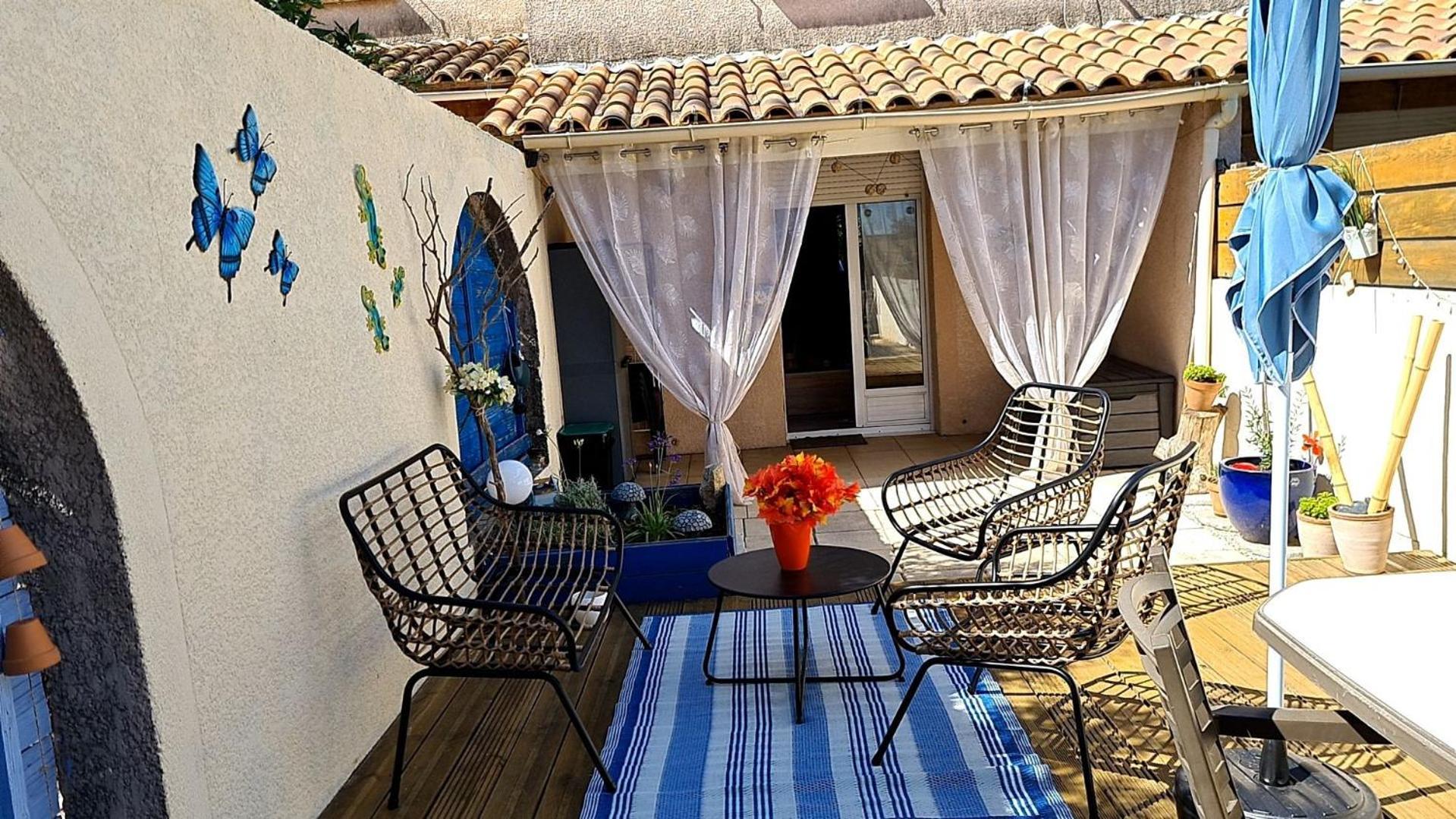 Maison Chaleureuse A Uzes Bagian luar foto